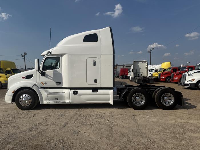 2022 Peterbilt 579-47