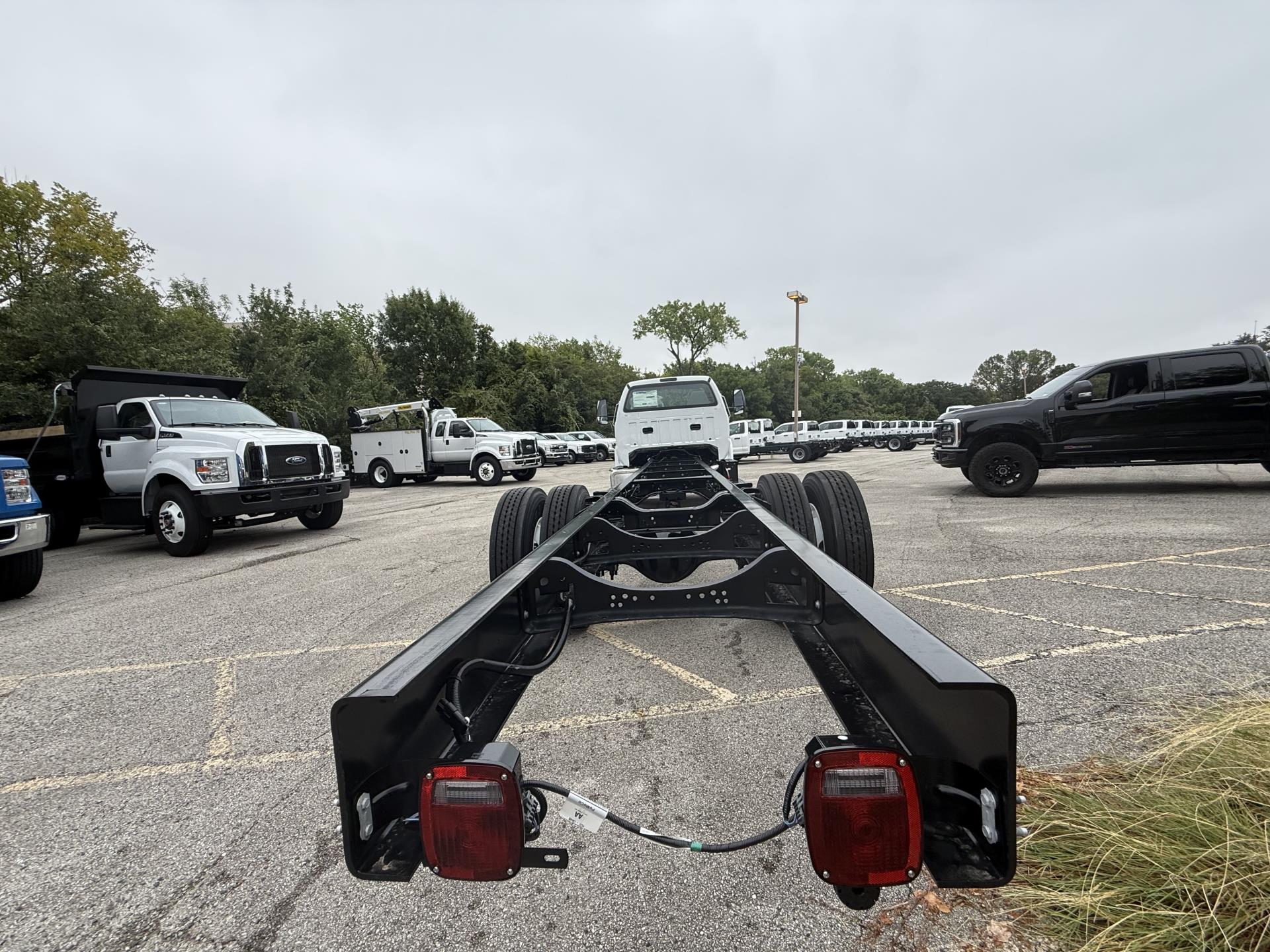 2026 Ford F-750 Regular Cab DRW 4x2 Cab Chassis for sale #1952243 - photo 8
