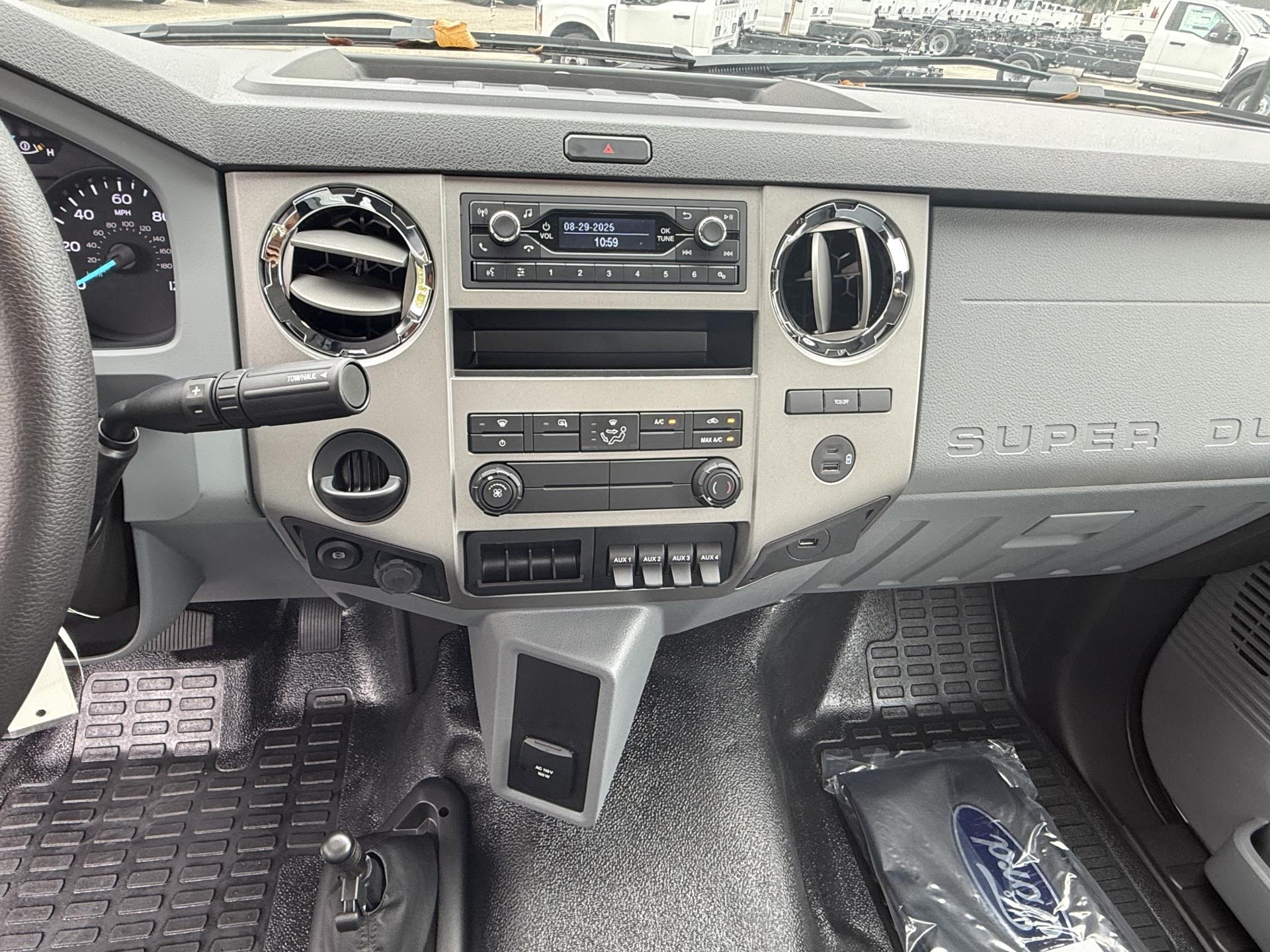 2026 Ford F-750 Regular Cab DRW 4x2 Cab Chassis for sale #1952243 - photo 12