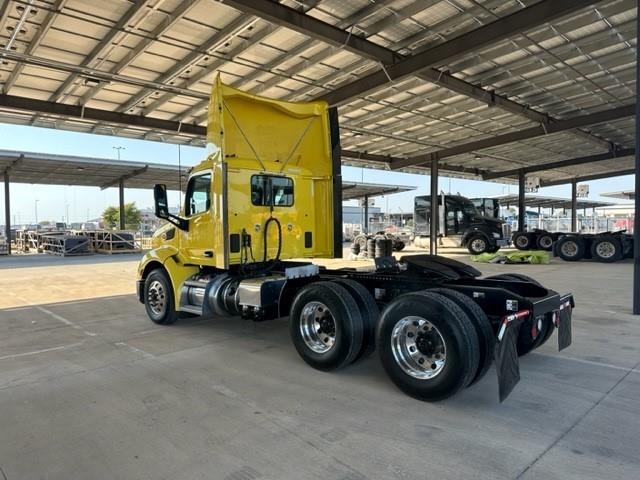 2021 Peterbilt 579 photo 4