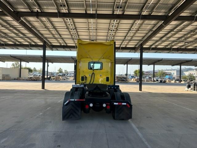 2021 Peterbilt 579-4