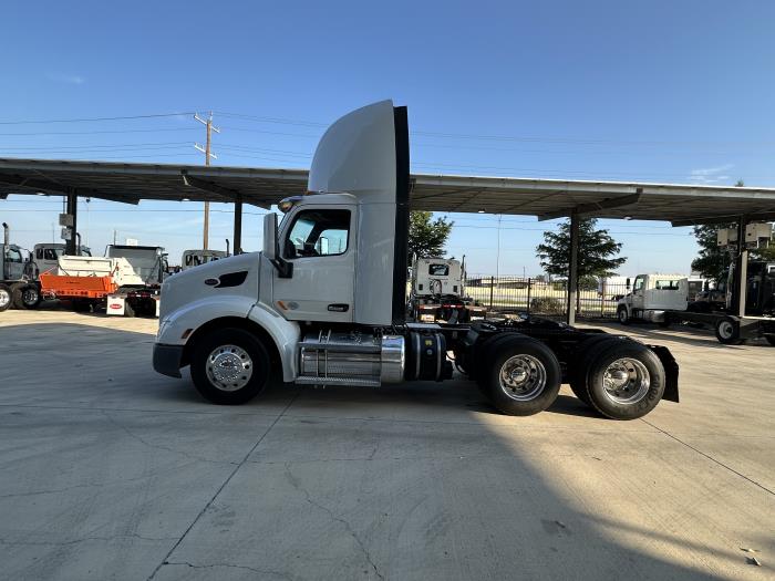 2020 Peterbilt 579-2