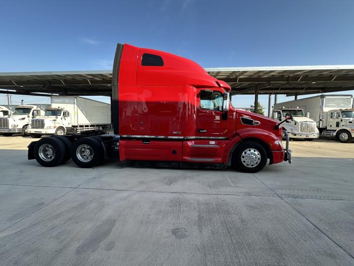 2021 Peterbilt 579-12