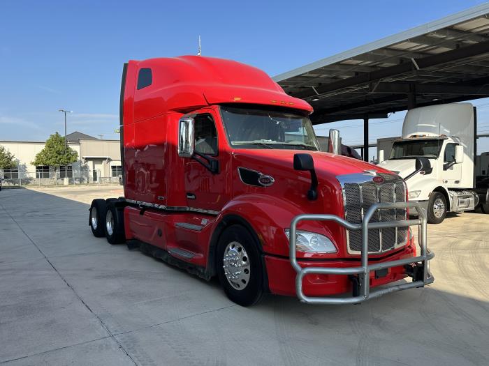 2021 Peterbilt 579-13