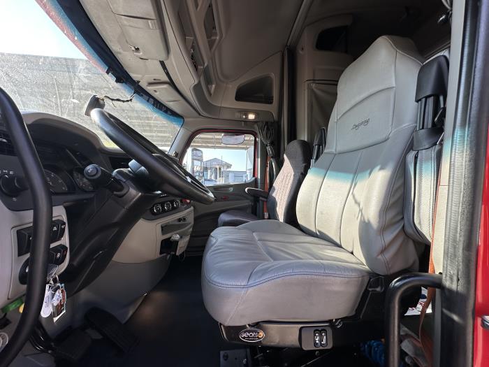 2021 Peterbilt 579-17