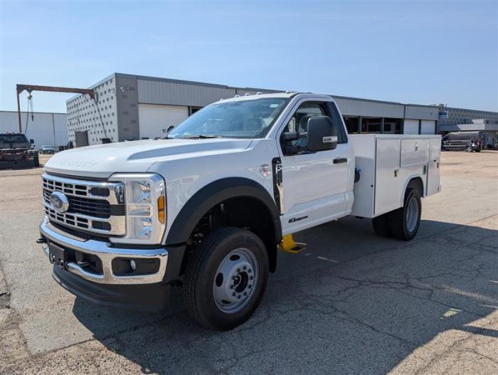 2025 Ford F-450-4