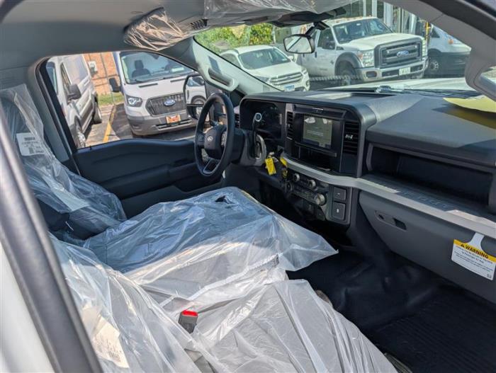 2025 Ford F-450-11