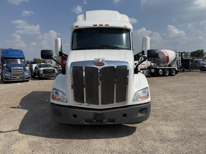 2021 Peterbilt 579-11