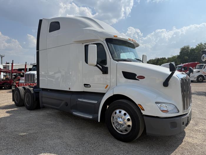 2021 Peterbilt 579-12