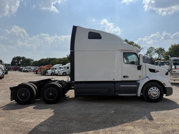 2021 Peterbilt 579-13