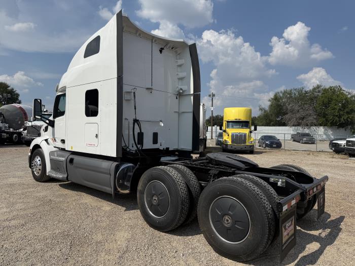 2021 Peterbilt 579-16