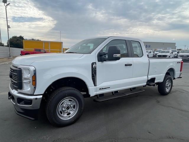 2026 Ford F-350 XL photo 2