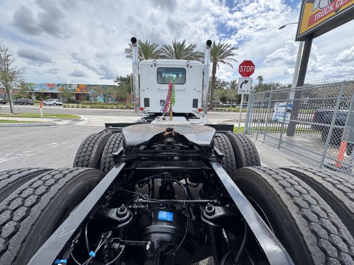 2026 Peterbilt 567-6