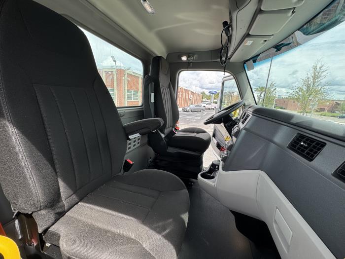 2026 Peterbilt 567-11