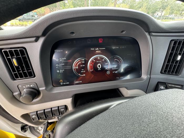 2026 Peterbilt 567-15