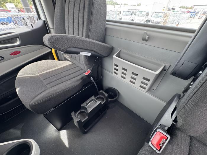 2026 Peterbilt 567-17