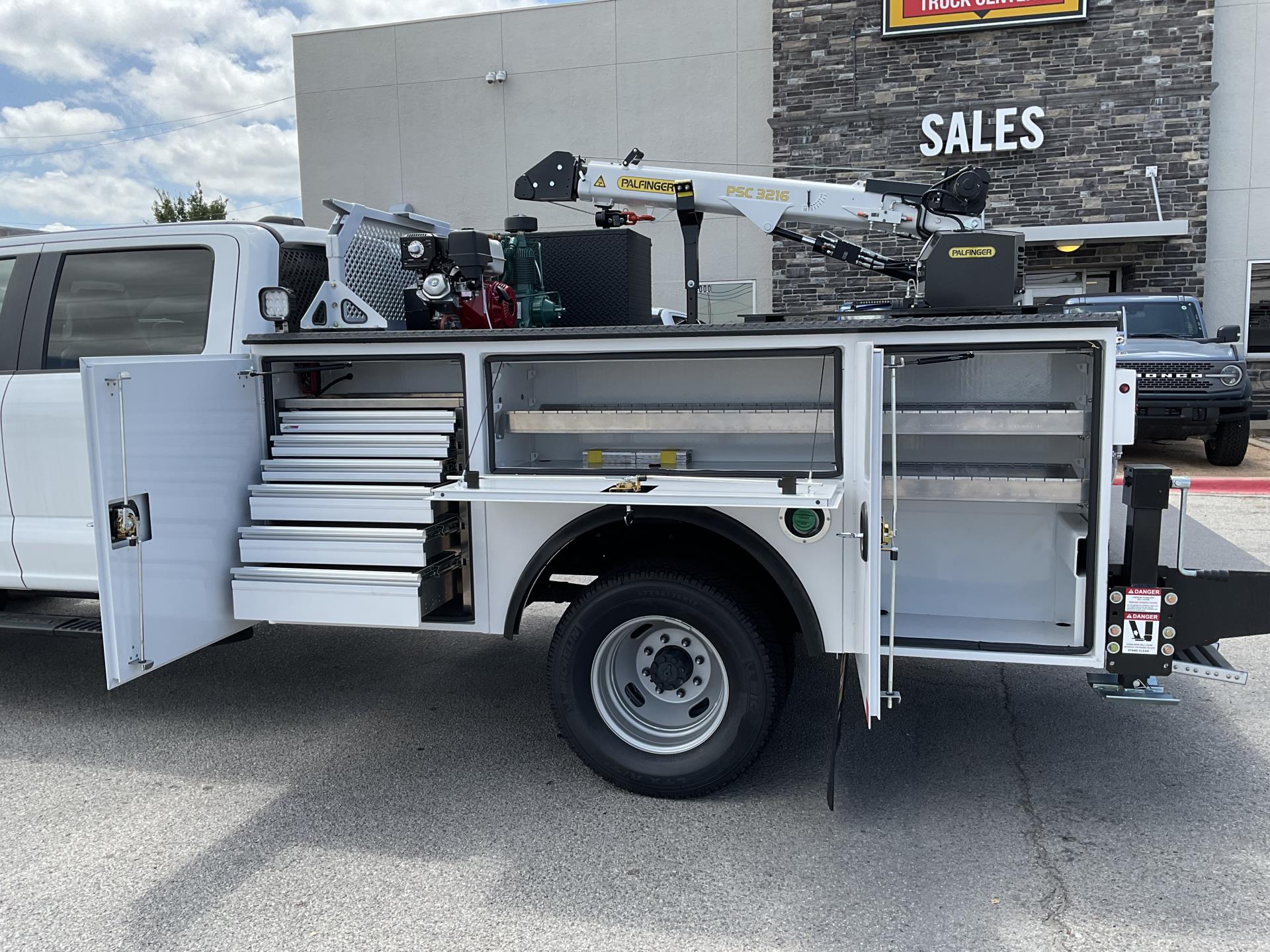 New 2026 Ford F-350 Crew Cab 4x4 9' Palfinger Mechanics Body with Crane for sale #1952164 - photo 13