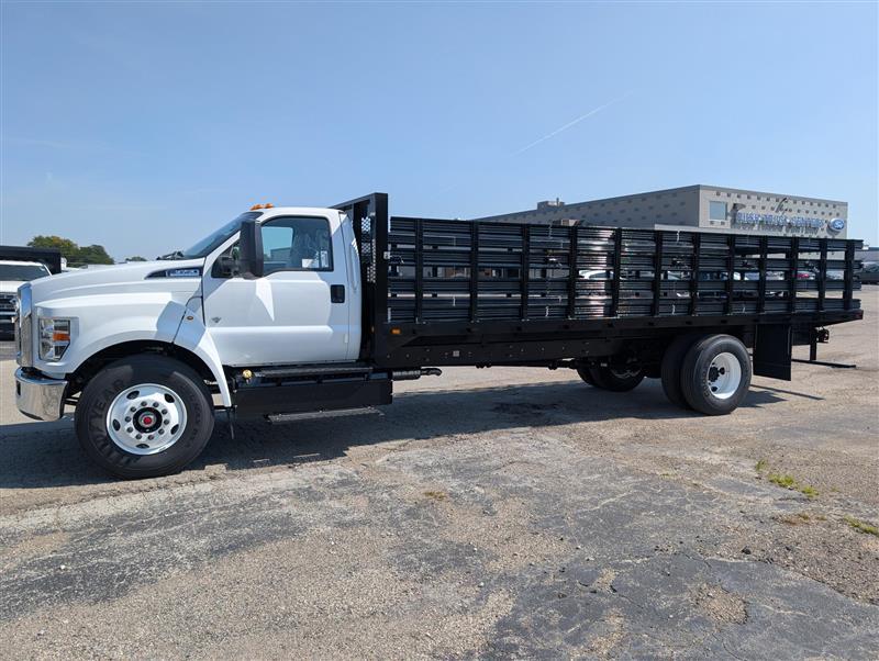 2026 Ford F-650 Regular Cab DRW 4x2 Knapheide Stake Bed for sale #1920760 - photo 3