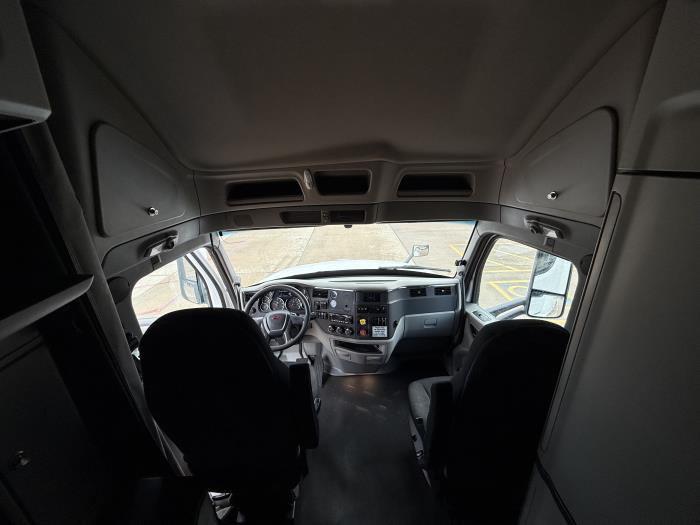 2022 Peterbilt 579-11