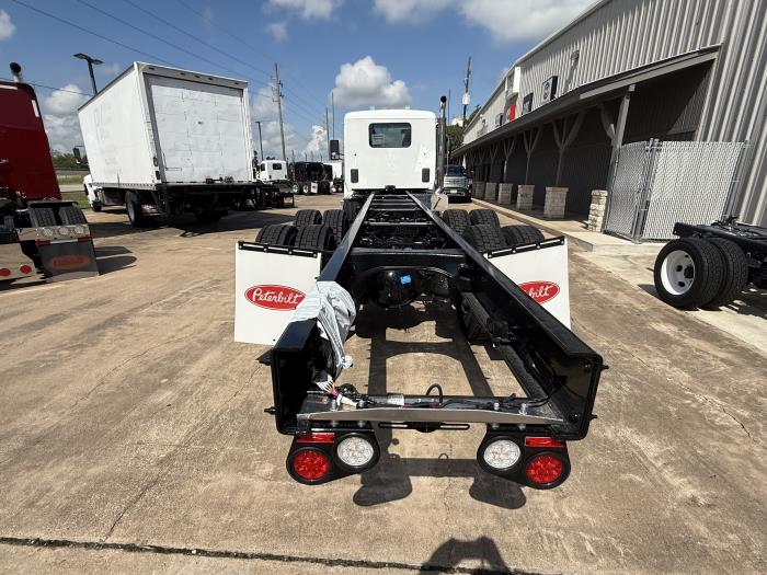 2026 Peterbilt 548-4