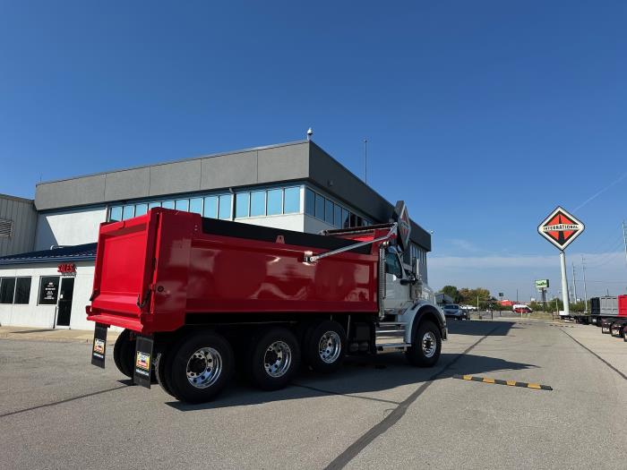 2026 International HX620-4