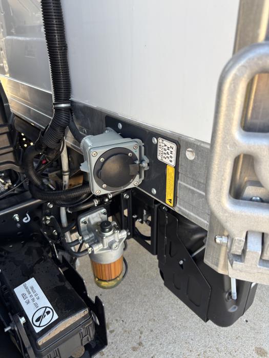 2025 Isuzu NPR-HD-11