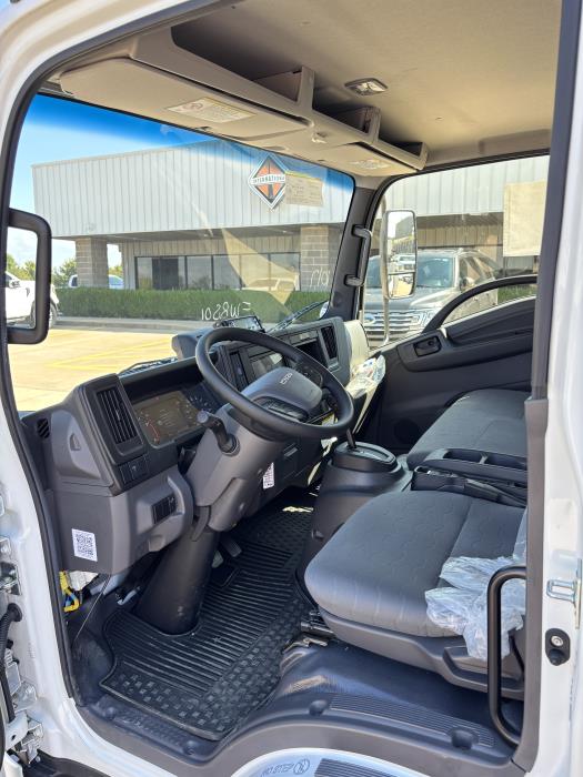 2025 Isuzu NPR-HD-15