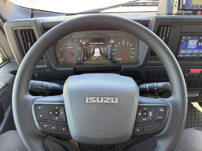 2025 Isuzu NPR-HD-20