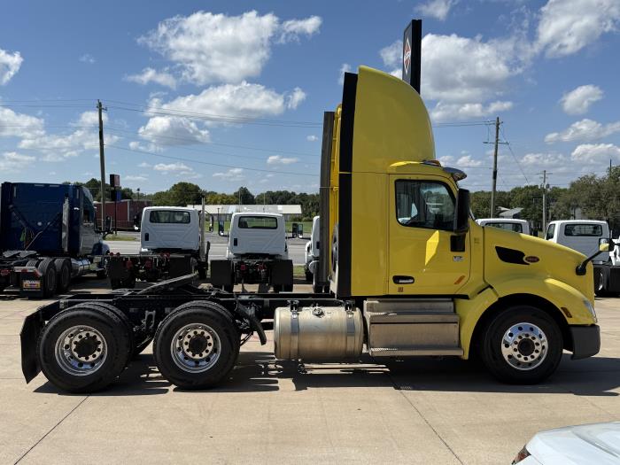 2021 Peterbilt 579-6