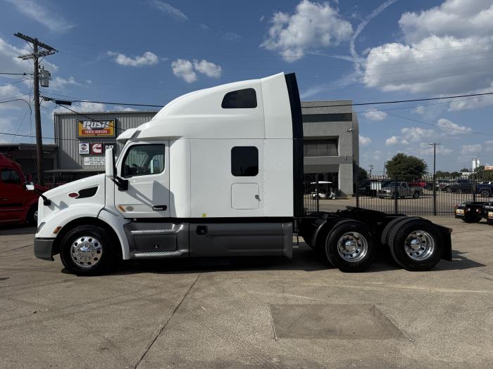 2021 Peterbilt 579-11