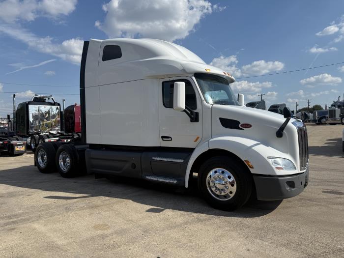 2021 Peterbilt 579-13