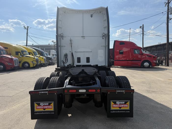 2021 Peterbilt 579-16