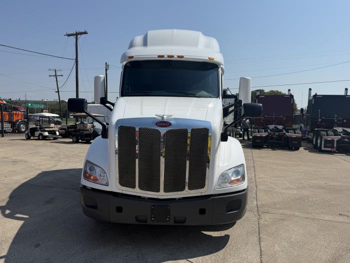 2021 Peterbilt 579-10