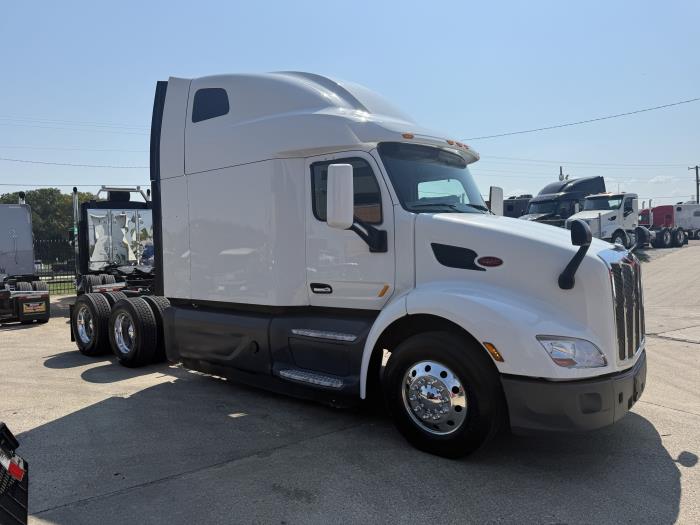 2021 Peterbilt 579-11