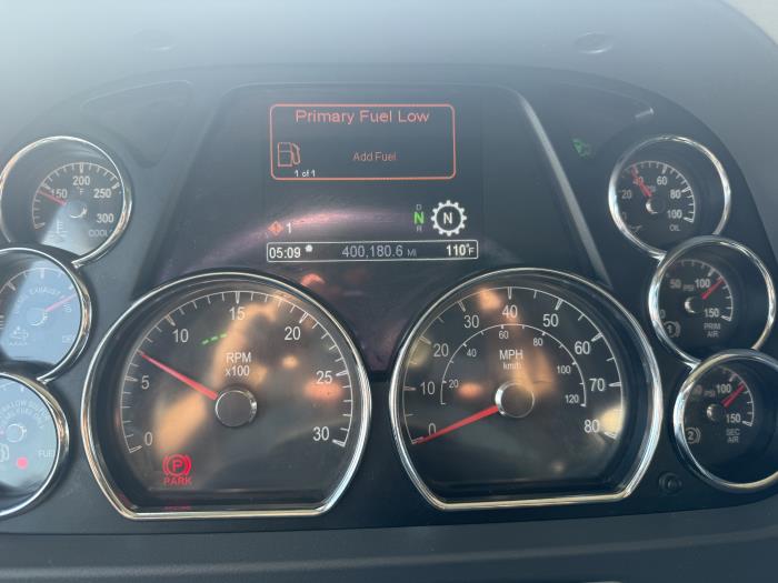 2021 Peterbilt 579-3