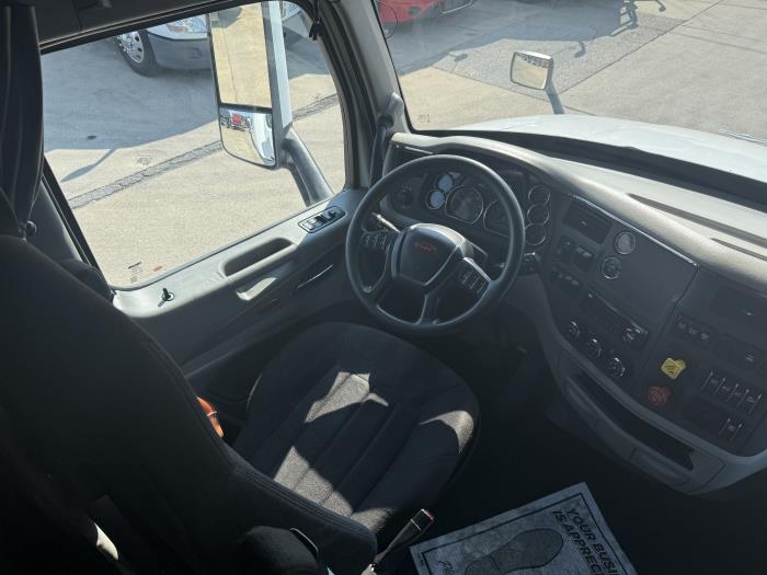 2021 Peterbilt 579-11
