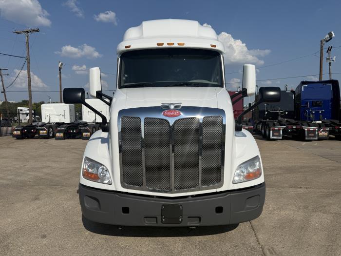 2021 Peterbilt 579-13