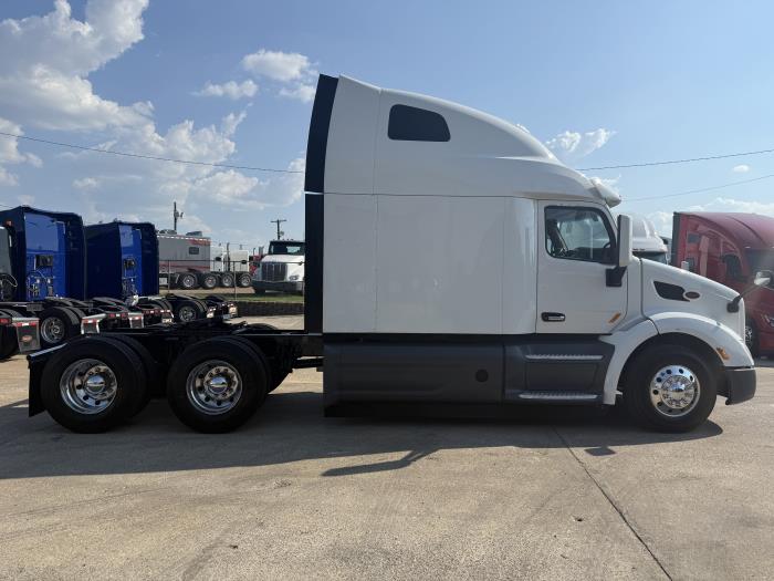 2021 Peterbilt 579-14