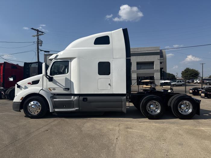 2021 Peterbilt 579-1