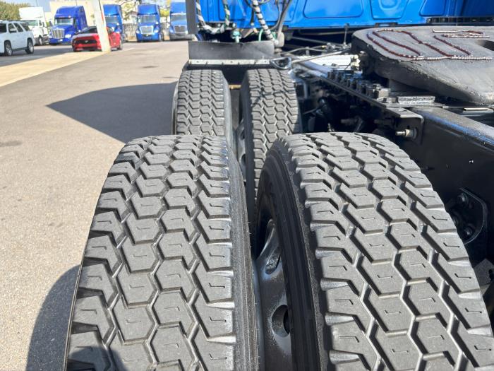 2020 International LT625-24