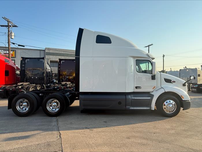 2021 Peterbilt 579-1