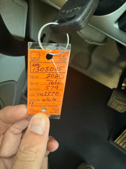 2021 Peterbilt 579-18