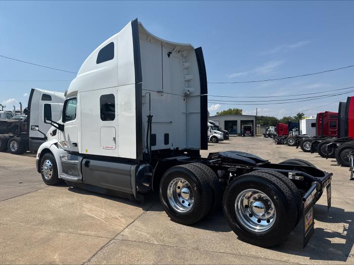 2021 Peterbilt 579-11