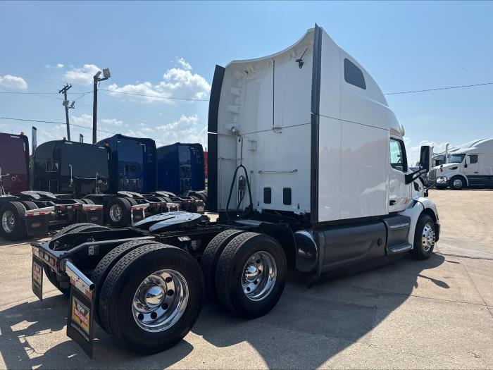 2021 Peterbilt 579-13