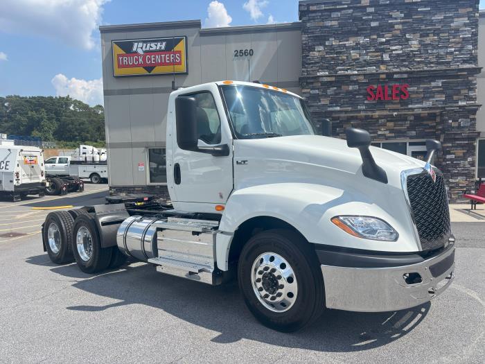2026 International LT625 LT photo 3