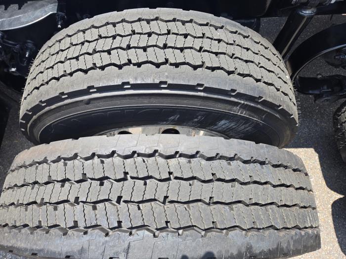 2022 Peterbilt 579-6