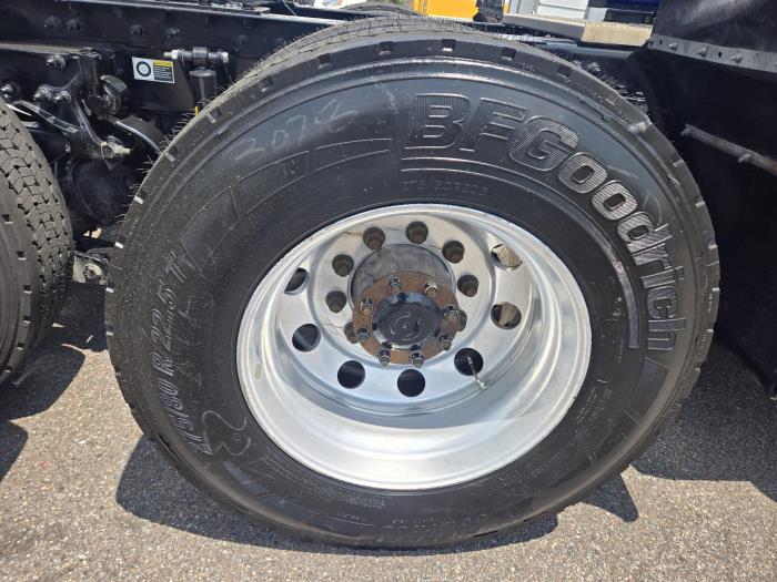 2022 Peterbilt 579-20