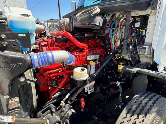 2022 Peterbilt 567-10