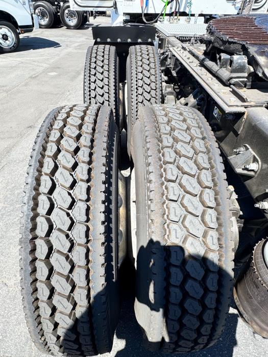 2022 Peterbilt 567-15