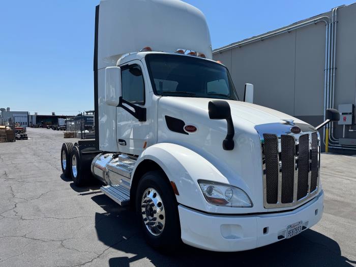 2020 Peterbilt 579-3